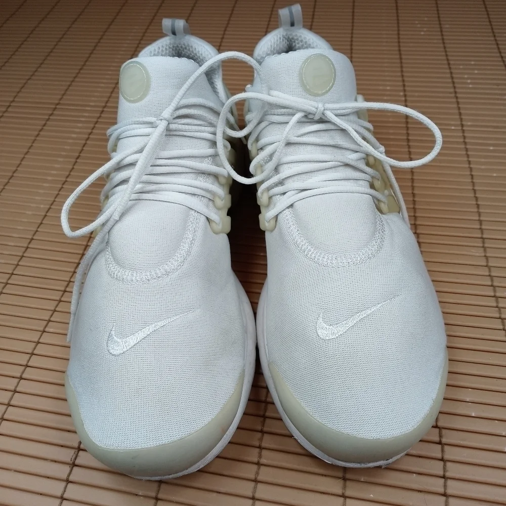 Men's Nike Air Presto Essential Triple White Runni